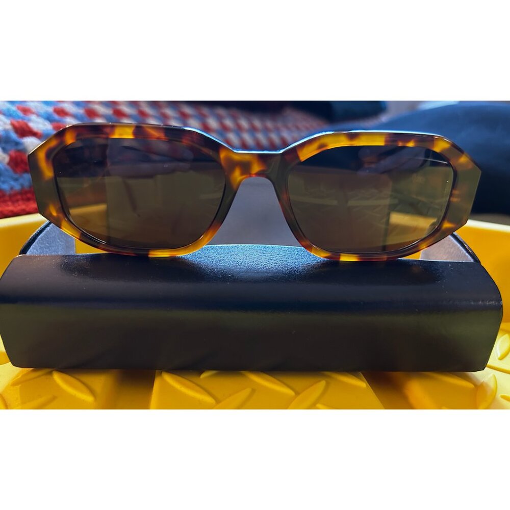 EUC Quince Cora Polarized Acetate Sunglasses - Wide - Picture 4 of 7